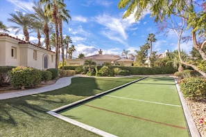Property grounds - Elegant Desert Oasis in La Quinta, perfect for relaxation and adventure. (La Quinta)