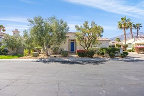 Exterior - Resort Living | Gym, Pool, Lounge & Spa Serenity (La Quinta)