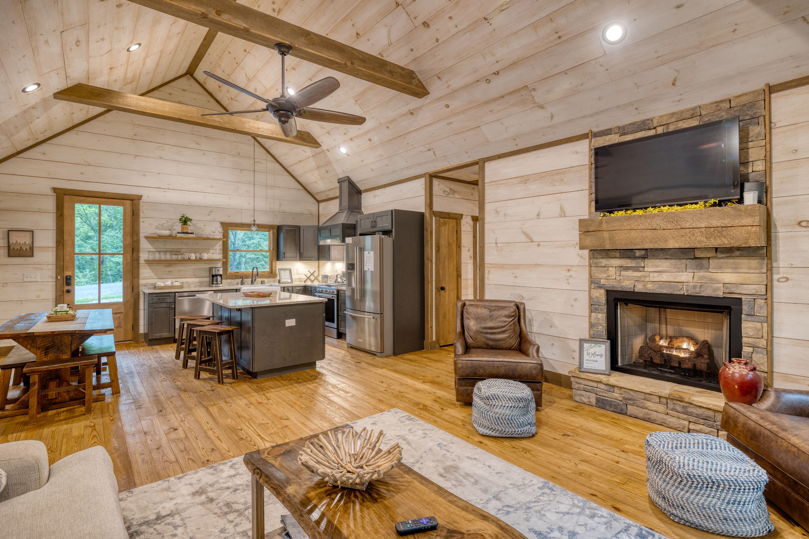 Smart-TV, peis, strømmetjenester og printere