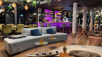 酒吧(店内)