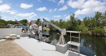 Beautiful Family Big Pine Retreat! Short drive to Key West!