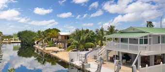 Beautiful Family Big Pine Retreat! Short drive to Key West!