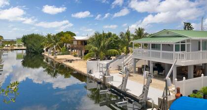 Beautiful Family Big Pine Retreat! Short drive to Key West!