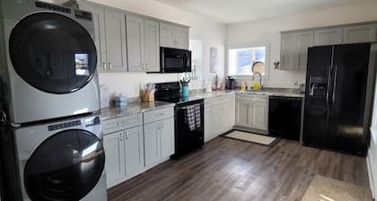 5-Mins to Cedar Point, 4-bedroom house.