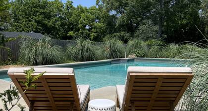 Charming Bungalow On Main St & the Swamp Rabbit Trail with Private Pool