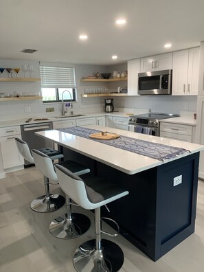 Fridge, microwave, oven, stovetop - Ocean Views surrounded by parks & secluded beaches (Flagler Beach)
