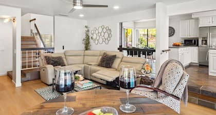 Peaceful Private Retreat In The Heart Of Town!