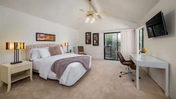 4 soverom, safe på rommet, skrivebord og strykejern/-brett