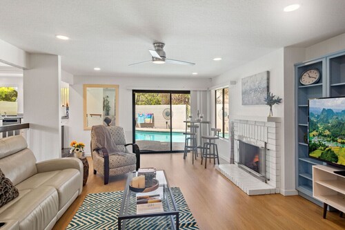 Peaceful Private Retreat In The Heart Of Town!