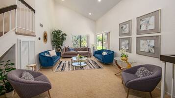 TV connectée, cheminée, Netflix, services de streaming