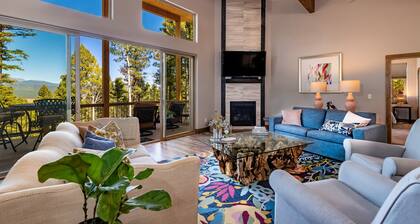 Modern Home,3 king beds w/bathrms, gourmet kitchen, stunning views, quiet area