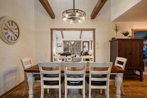 تناول الطعام