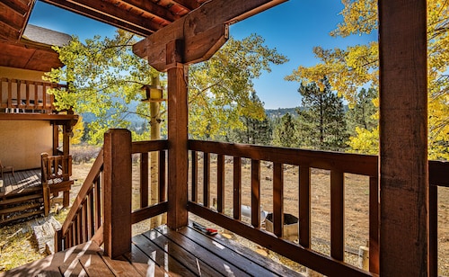 Flat driveway, 5 Min to Ski Lift, Fireplace w/Wood incl, Hspd Wifi, Foosball