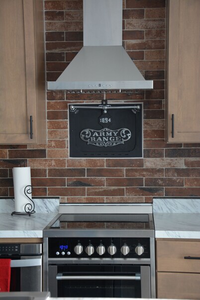 "The Patriot" -a renovated duplex in Dubois WY. Welcome Veterans & Snowmobilers!