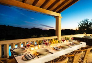 Outdoor dining - Impressive Stone-Built Country House, A/C, Private Pool near Felantix with Views of Sant Salvador! (Felanitx)