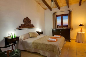 4 camere, ferro/asse da stiro, culla da viaggio, Wi-Fi gratuito