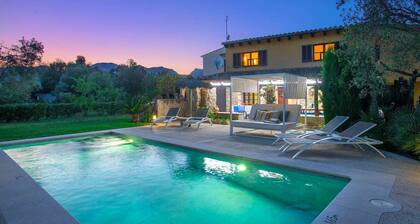 Charming Countryside Villa, A/C, Private Pool Ideally Located Between Pollensa & Port de Pollensa!