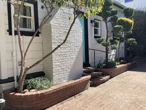 Terrace/patio - The Boardwalk Beach House (Santa Cruz)