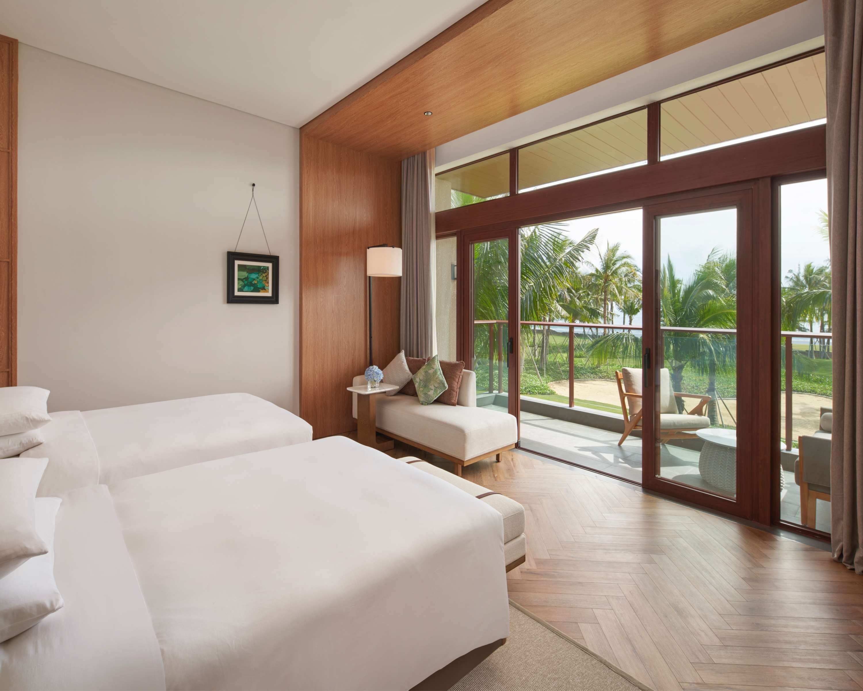 Suite, 2 eenpersoonsbedden, uitzicht op zee, aan de binnenplaats | Gratis wifi