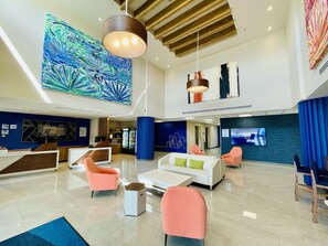 Exterior - Holiday Inn Express Guadalajara Vallarta Poniente by IHG (Zapopan)