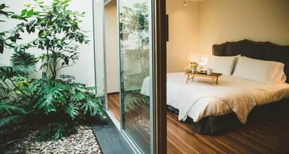 This house is a 4 bedroom(s), 4.5 bathrooms, located in Ciudad de México, Ciudad de México.