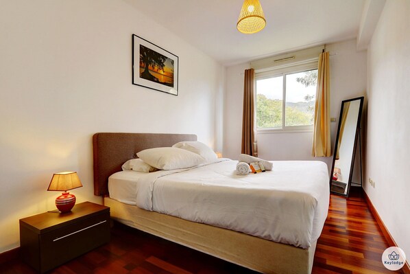 1 chambre, fer et planche à repasser, Wi-Fi gratuit, draps fournis