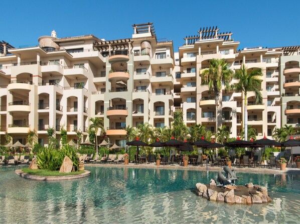 Exterior - Located on the Pristine Medano Beach (Cabo San Lucas)