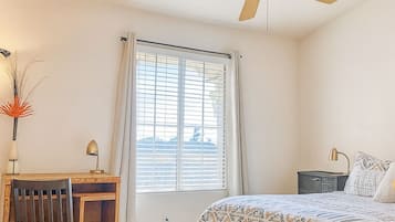 4 bedrooms, desk, iron/ironing board, free WiFi