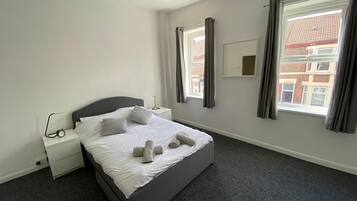 3 bedrooms, iron/ironing board