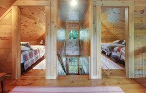 3 bedrooms, free WiFi, bed sheets, wheelchair access