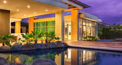 Entire Condo Resort near BGC, Ortigas, FAST WI-FI