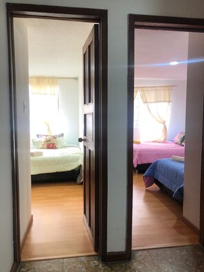 2 bedrooms, desk, iron/ironing board, free WiFi - Beautiful and cozy studio apartment, with everything! (Bogotá)