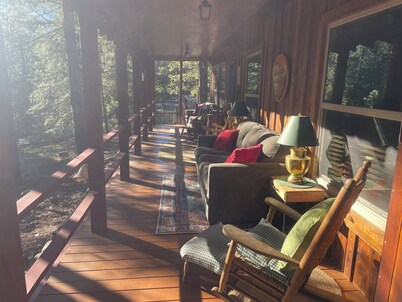 Vintage Pines Cabin- A Northern California Retreat!