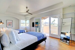 6 bedrooms, desk, iron/ironing board, travel cot