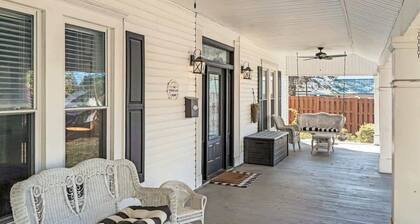 Charming Craftsman Home in the Heart of Dickson!