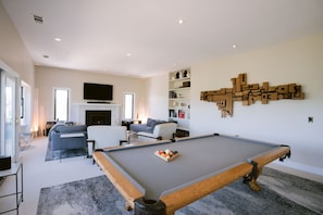 Games room - Yount Ridge Estate, Yountville CA (Napa)