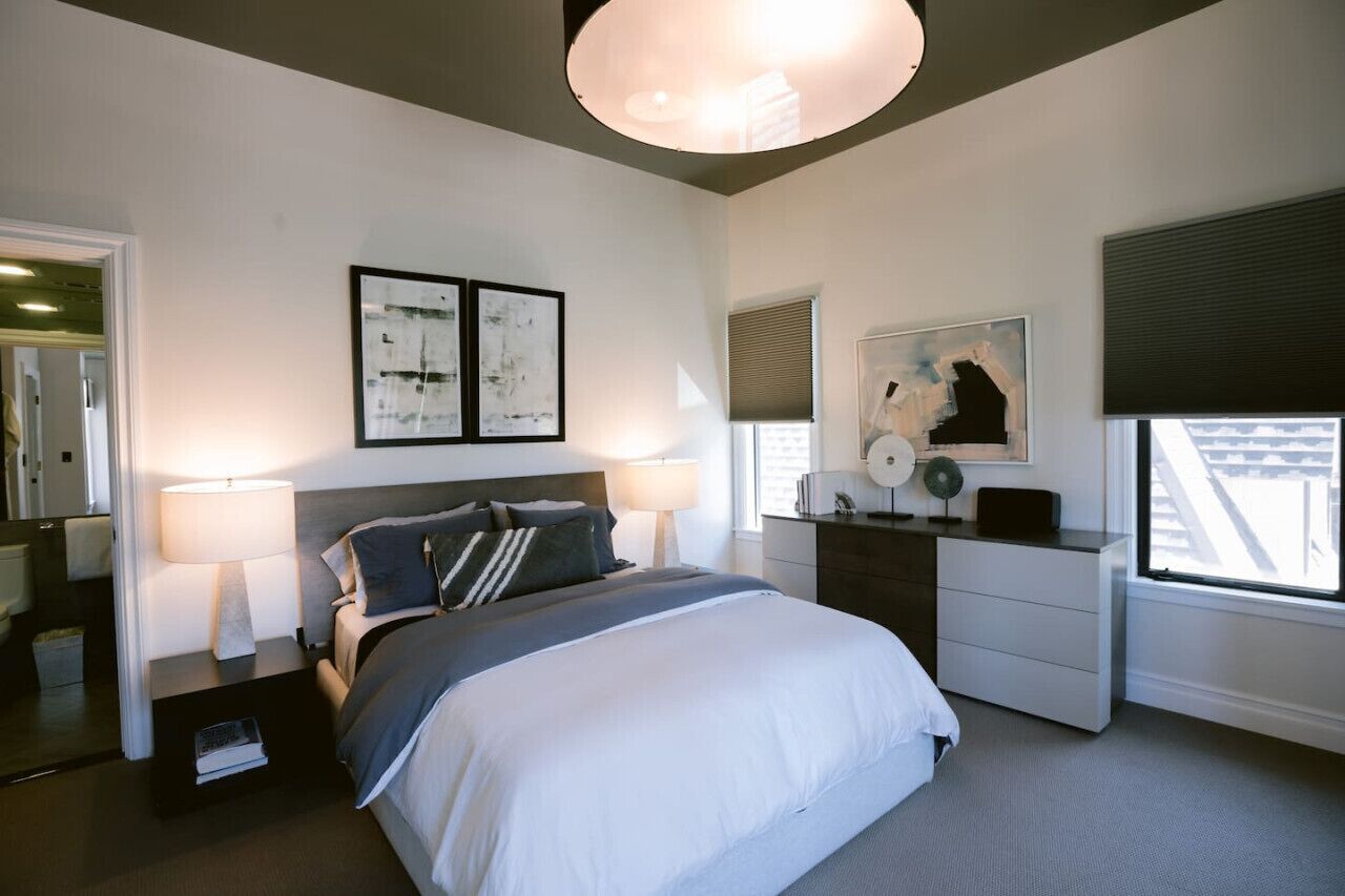 3 bedrooms, desk, iron/ironing board, WiFi