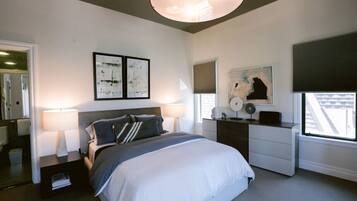 3 bedrooms, desk, iron/ironing board, WiFi