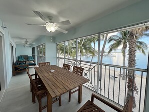 Outdoor dining - Kaibo Kove (Rum Point)