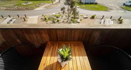 Modern 3-bedroom townhouse in central Cape Woolamai