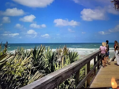 Oceanwalk bldg 2:  2 bedrooms 2 bath w Ocean view from balcony. Pet fee required