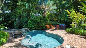 Interior - Emma's Secret by Avantstay Heart of Old Town w/ Shared Pool Month Long Stays Only (Key West)