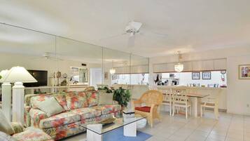 Rumah (2 Bedrooms) | Interior