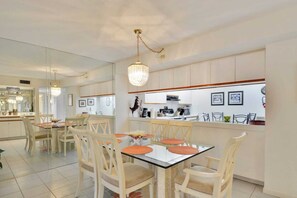 Casa (2 Bedrooms) | Interior