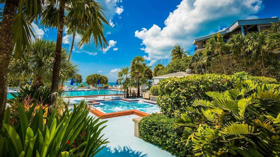 Atlantic Paradise by Avantstay Great Location w/ Balcony, Outdoor Dining & Shared Pool & Hot Tub!