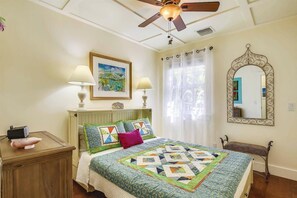 Interior - Paradise Palms by Avantstay Great Location w/ Outdoor Dining, BBQ Close to Higgs Beach Month Long Stays (Key West)