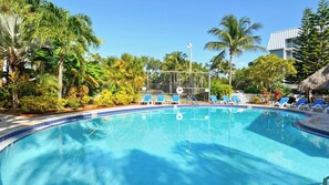 Interior - Brisa Del Mar by Avantstay Communal Pool Gated Community Ocean Front (Key West)