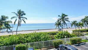 Apartment (2 Bedrooms) | Interior - Brisa Del Mar by Avantstay Communal Pool Gated Community Ocean Front (Key West)