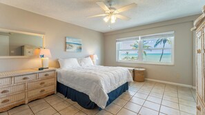 Interior - Brisa Del Mar by Avantstay Communal Pool Gated Community Ocean Front (Key West)