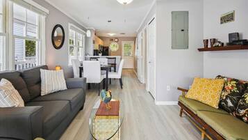 Rumah (2 Bedrooms) | Interior